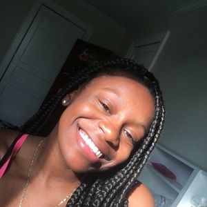 Meet your Posher, Atia